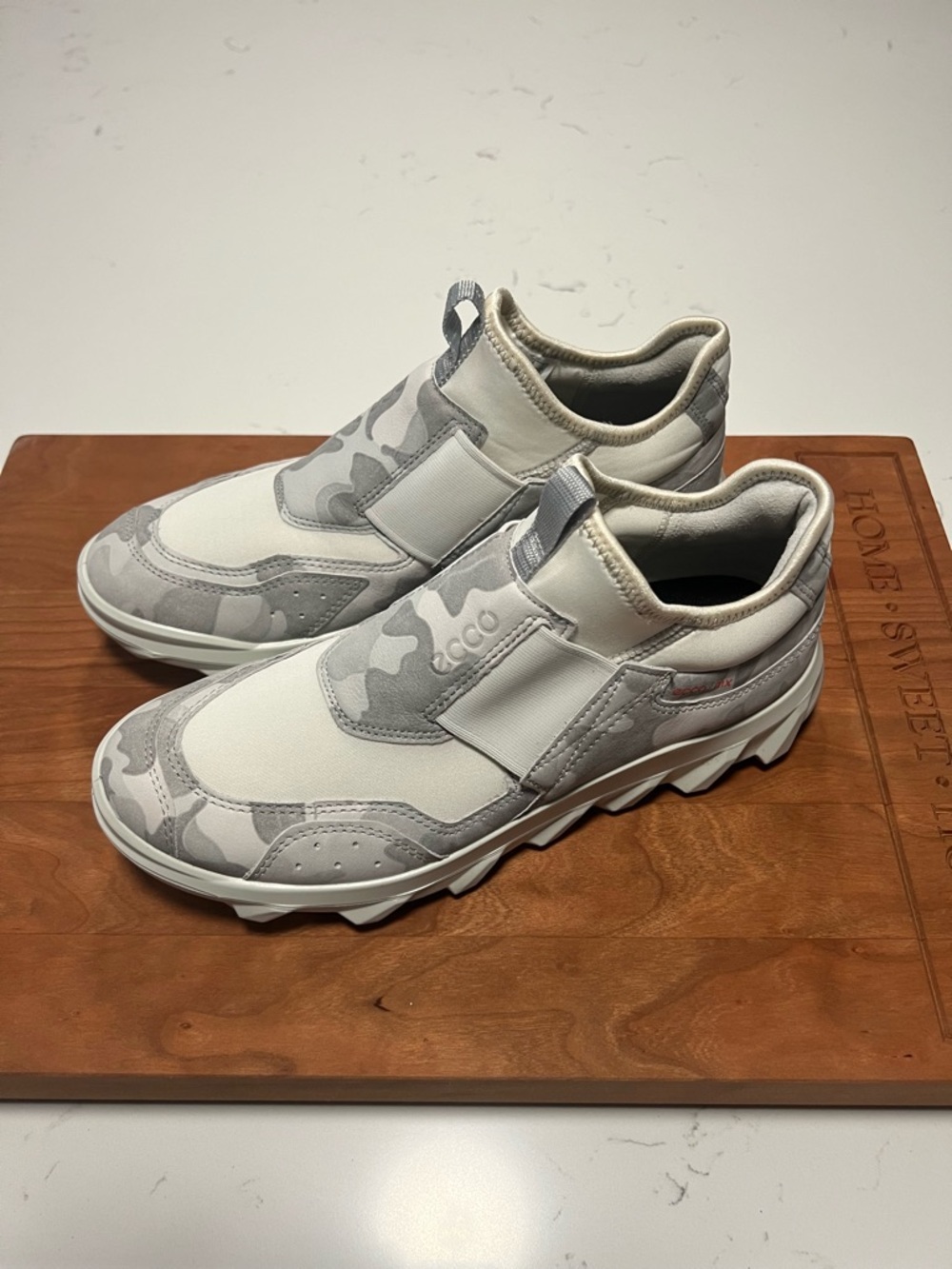 Ecco 39 Sport MX Women's Size 8 Shoes White Gray Camo Athletic Outdoor Sneakers